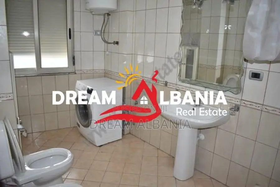 Jepet Apartament 2+1 me qera Rruga Durresit ish Ambasada Jugosllave (I