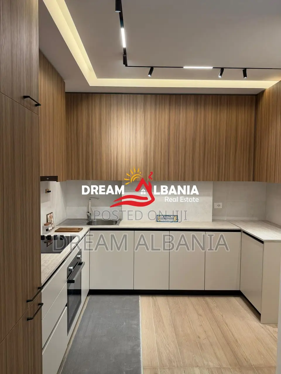 Jepet me Qira Apartament 1+1 pranë Qatar Center, Zogu i Zi (42111647) 