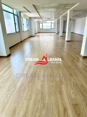 Jepet ambient biznesi me qera ne zonen e Bllokut prane Stadiumit Selma