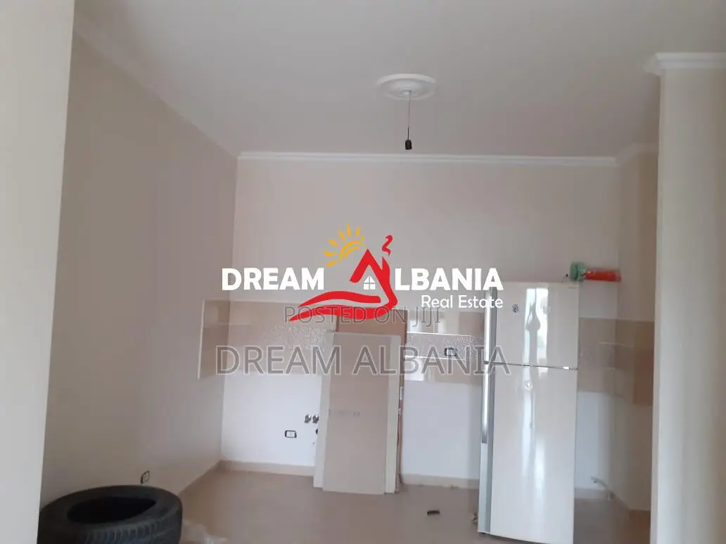 Apartament 2+1 ne shitje ne Tufine prane Shkolles “Vellazerimi” ne Tir
