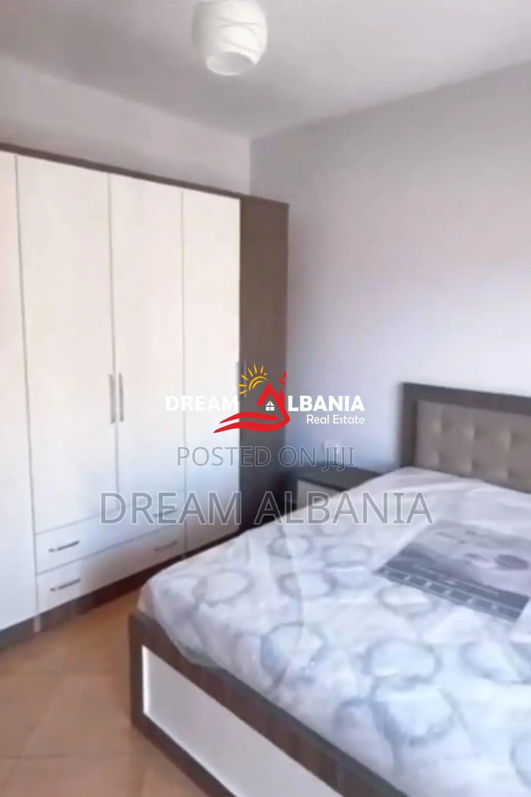 Jepet me qira apartament 3+1 në Rrugën e Kavajës, Stavri Themeli, Tira