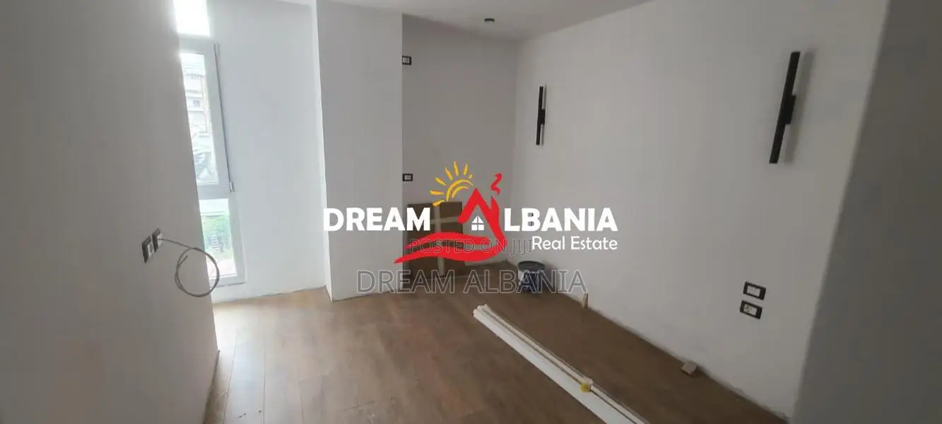 Shiten 2 Apartamente 1+1 tek 21 Dhjetori, prane Mondialit (ID 41111541