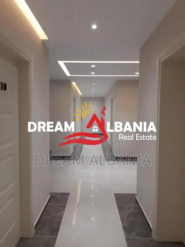 Hotel ne Shitje ne Rradhime Buze Detit (ID 4151095)