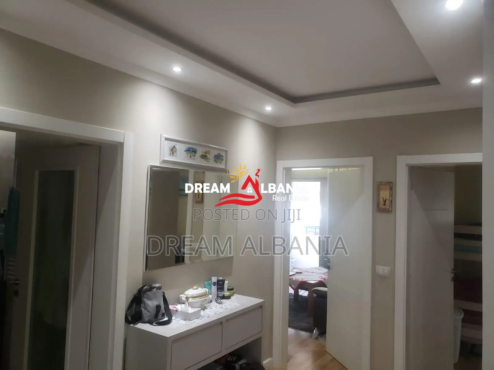 Apartament 3+1 ne shitje ne rrugen Budi prane Ambasades Amerikane ne T
