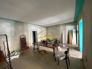 AMBIENT BIZNEIS ME QIRA 180 M2 ISH BLLOKU 1.500 EURO