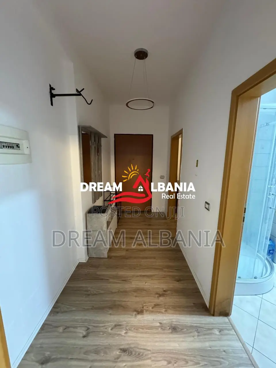 Apartament 1+1 me qera Tek Zona e Liqenit te Thate (ID 42111587).