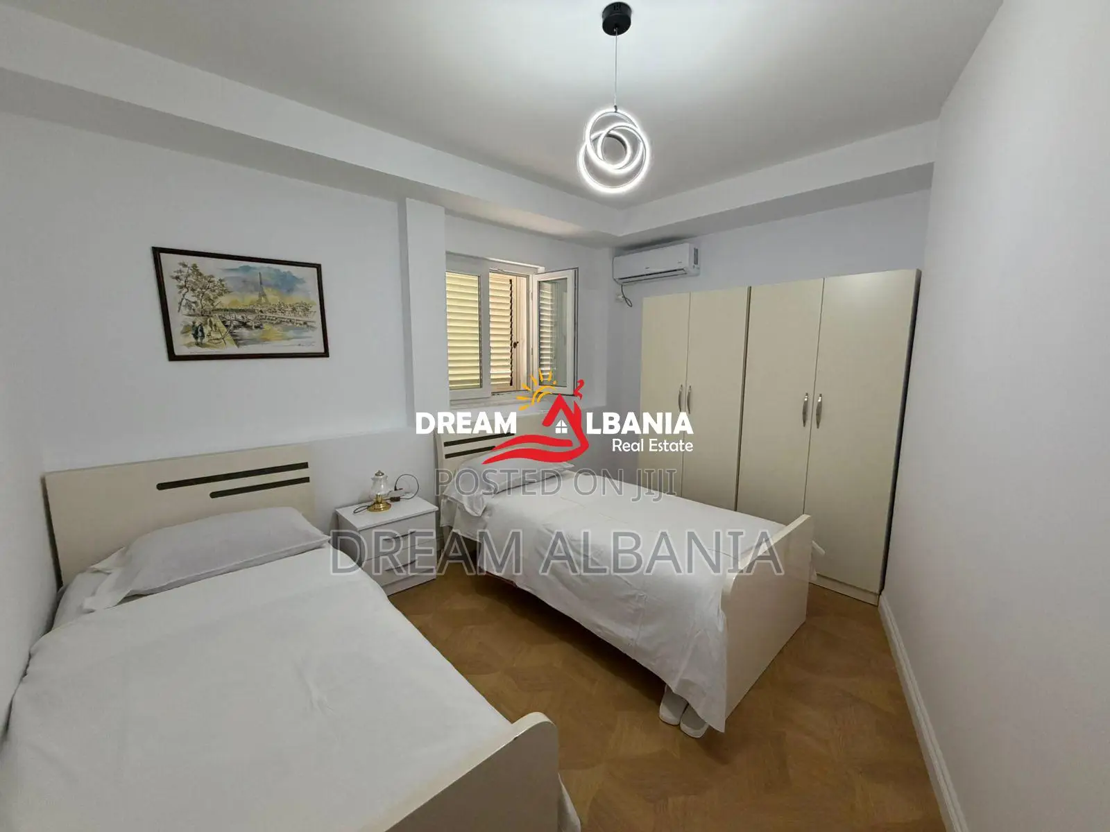 Shitet apartament 2+1+2 tek Irfan Tomini prane shkolles 26 Nentori (ID