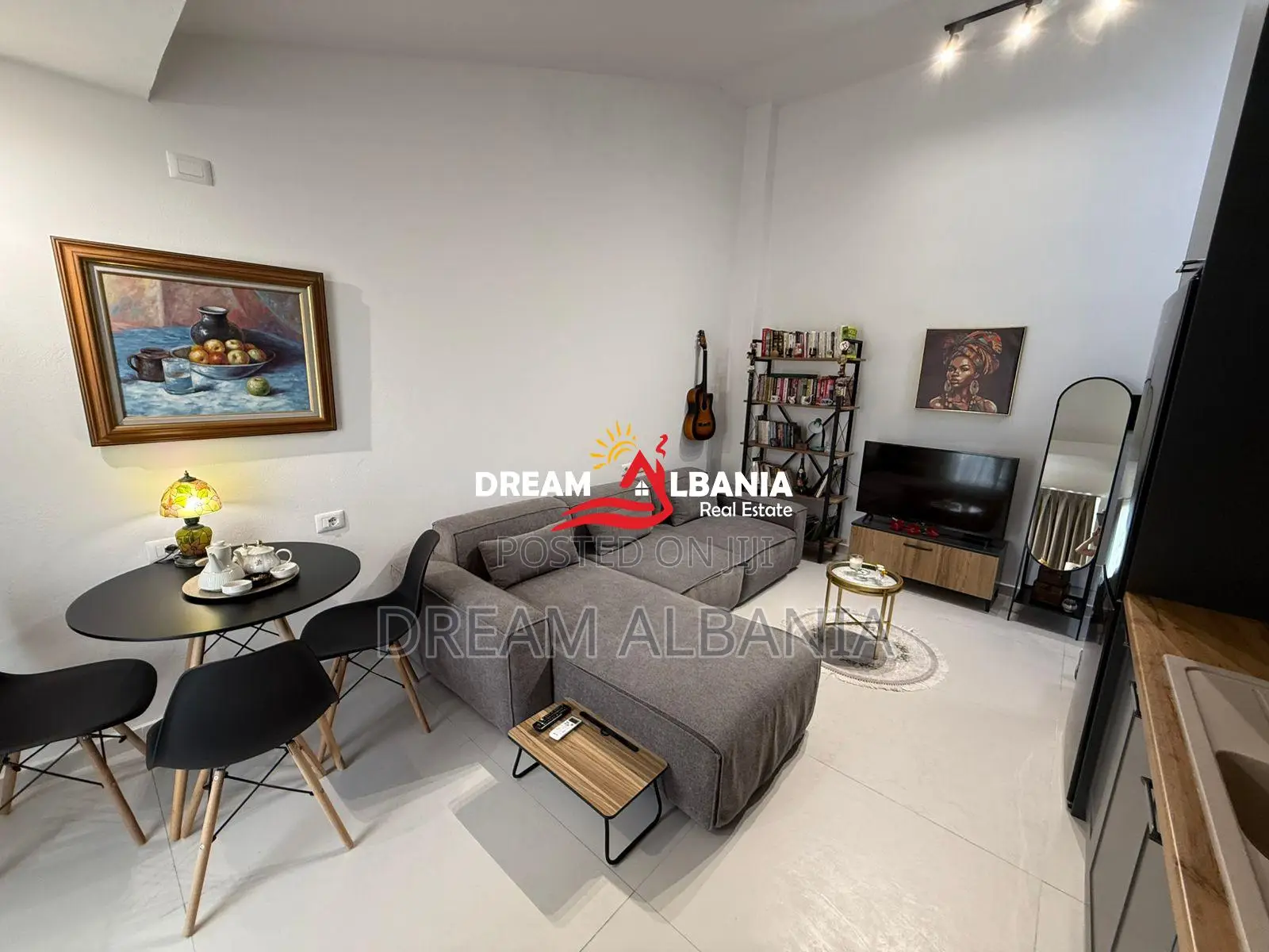 Shitet Apartament 1+1 Tek Restorant 2 Luanet ne Fresk (41111602)