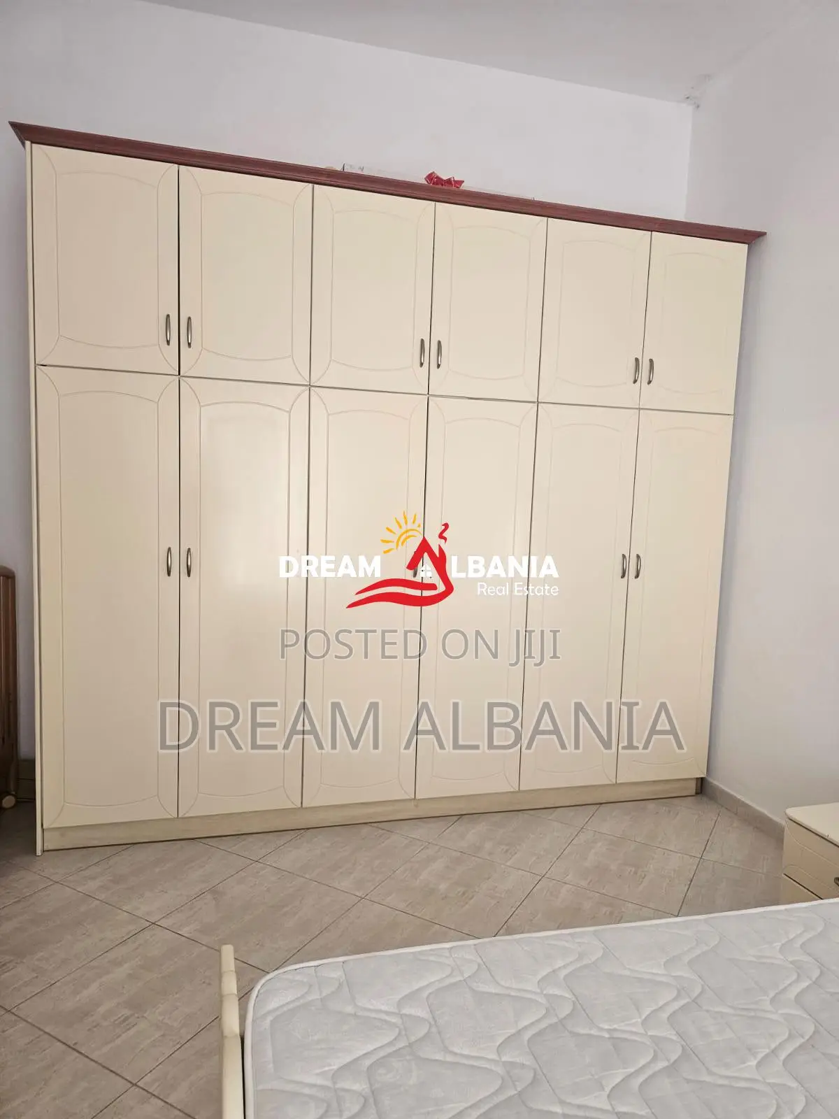 Apartament me qera 2+1+2 i sapo investuar ne Fresk prane Restorant MUR
