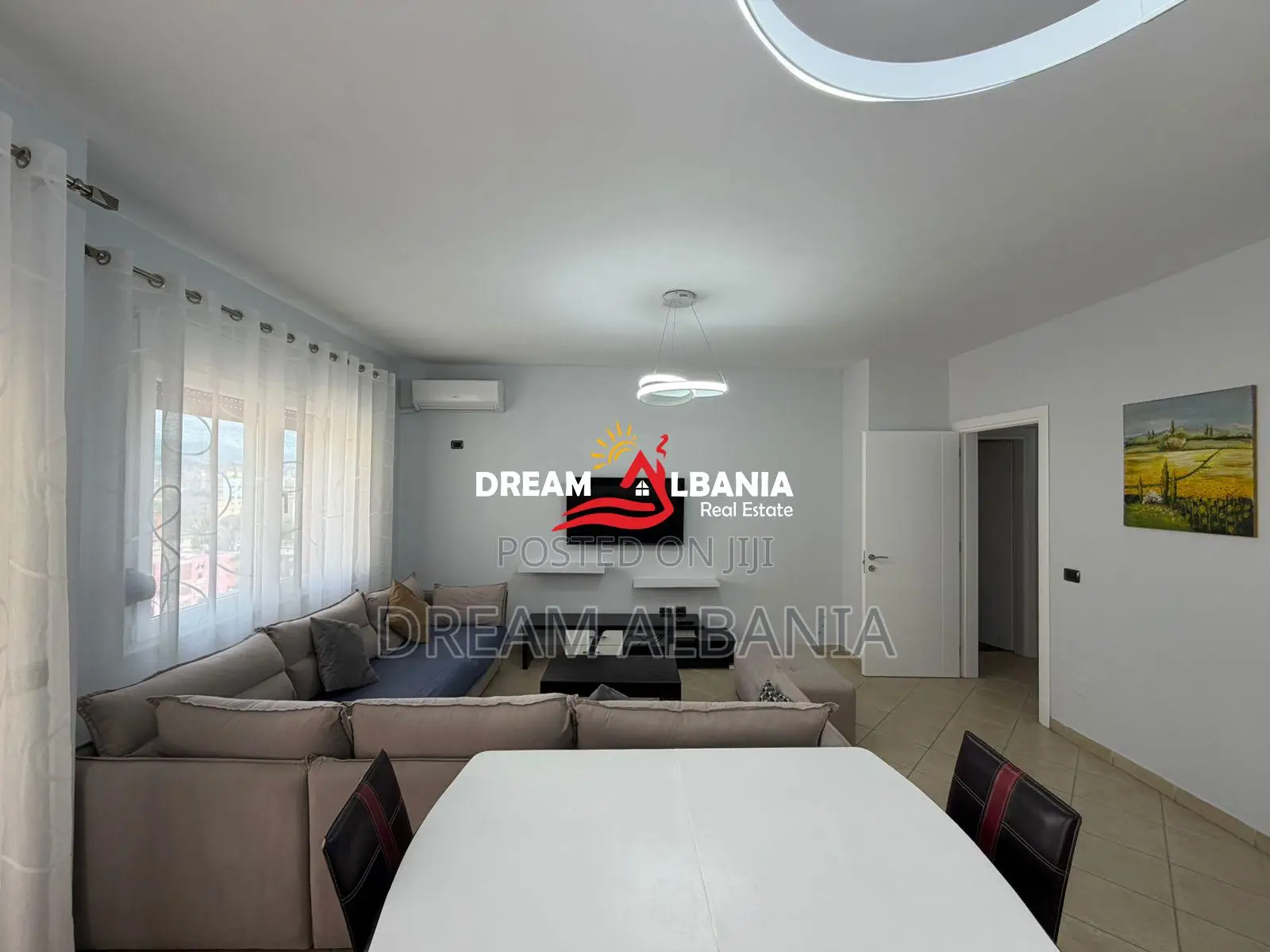 Jepet me qera apartament 2+1+2 me Post parkimi tek 9 -kateshet, Tirane