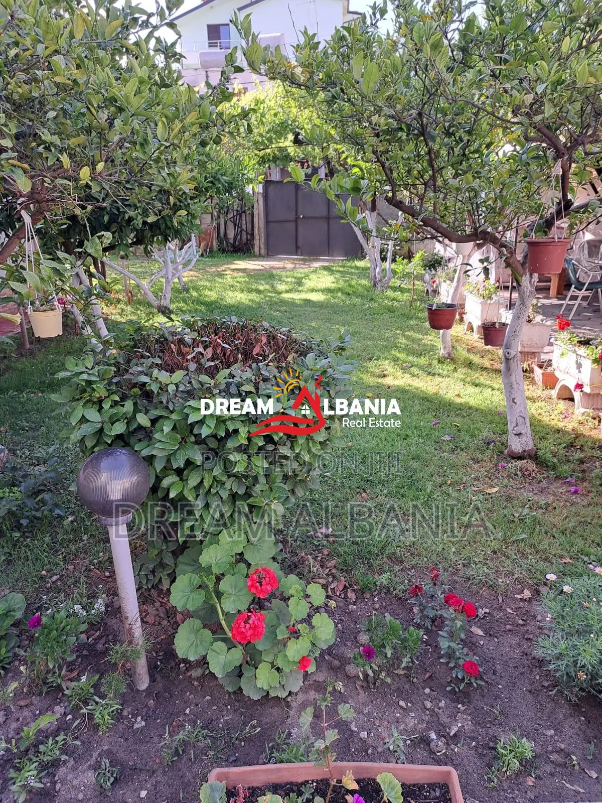 Vile 2 kateshe per Shitje prane Shkolles “Bajram Curri” Durres (ID 415