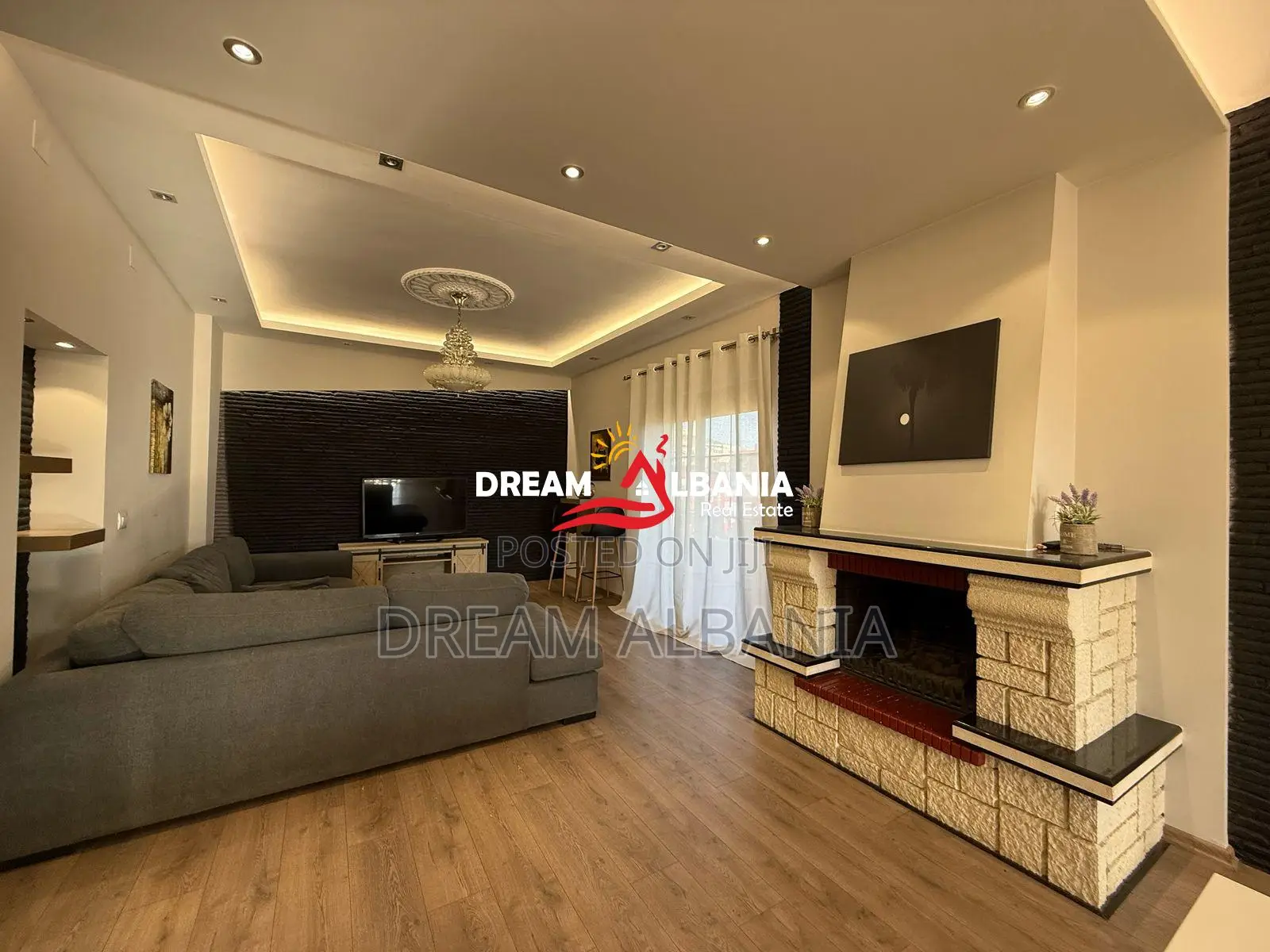 Godine 4 kateshe per HOTEL prane Spitalit Amerikan 2, Tirane (ID 42513