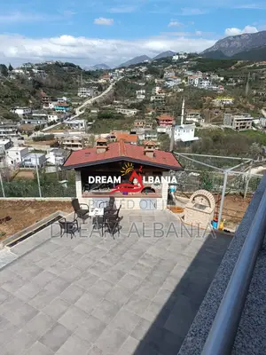 Vilë për shitje në Shkozë, Tiranë (ID 4151217)