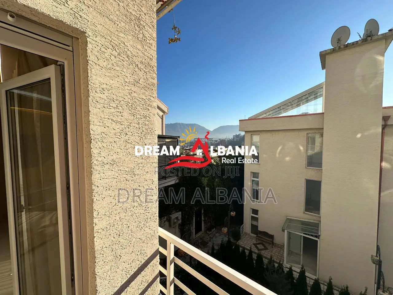 Dupleks 3+1+3 me qera midis 2 Residencave Kodra e Diellit (ID 4231353)