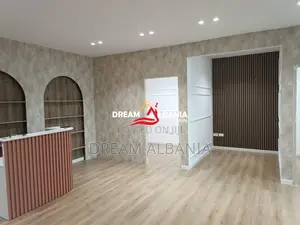 Ambient Biznesi në Astir prane pastiçeri “Nela 5” ( ID 42611419 )