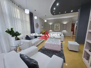 Jepet kat vile me qera ne Rrugen e Elbasanit , Tirane ( ID 4251434 ) .