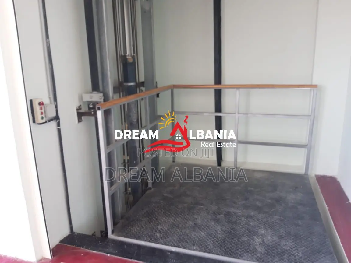 Ndertese – Magazine Moderne me Qera ne Autostraden Tirane Durres Kilom