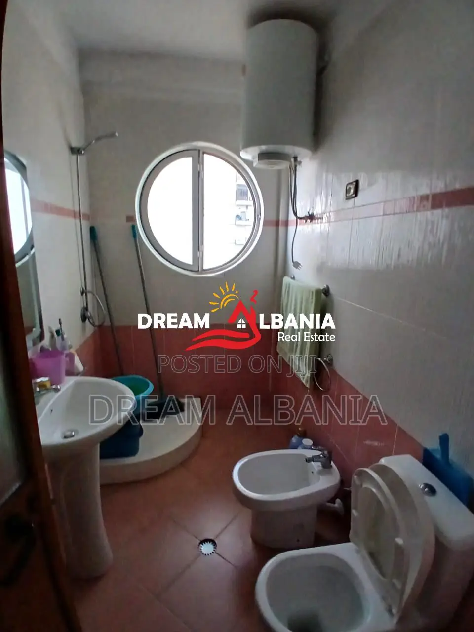 Apartament 2+1+2+garazh ne shitje ne Durres prane Spitalit (ID 4121174