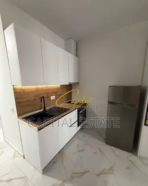 GARSONIERE ME QIRA 40 M2 LAPRAKE 42.000 LEKE