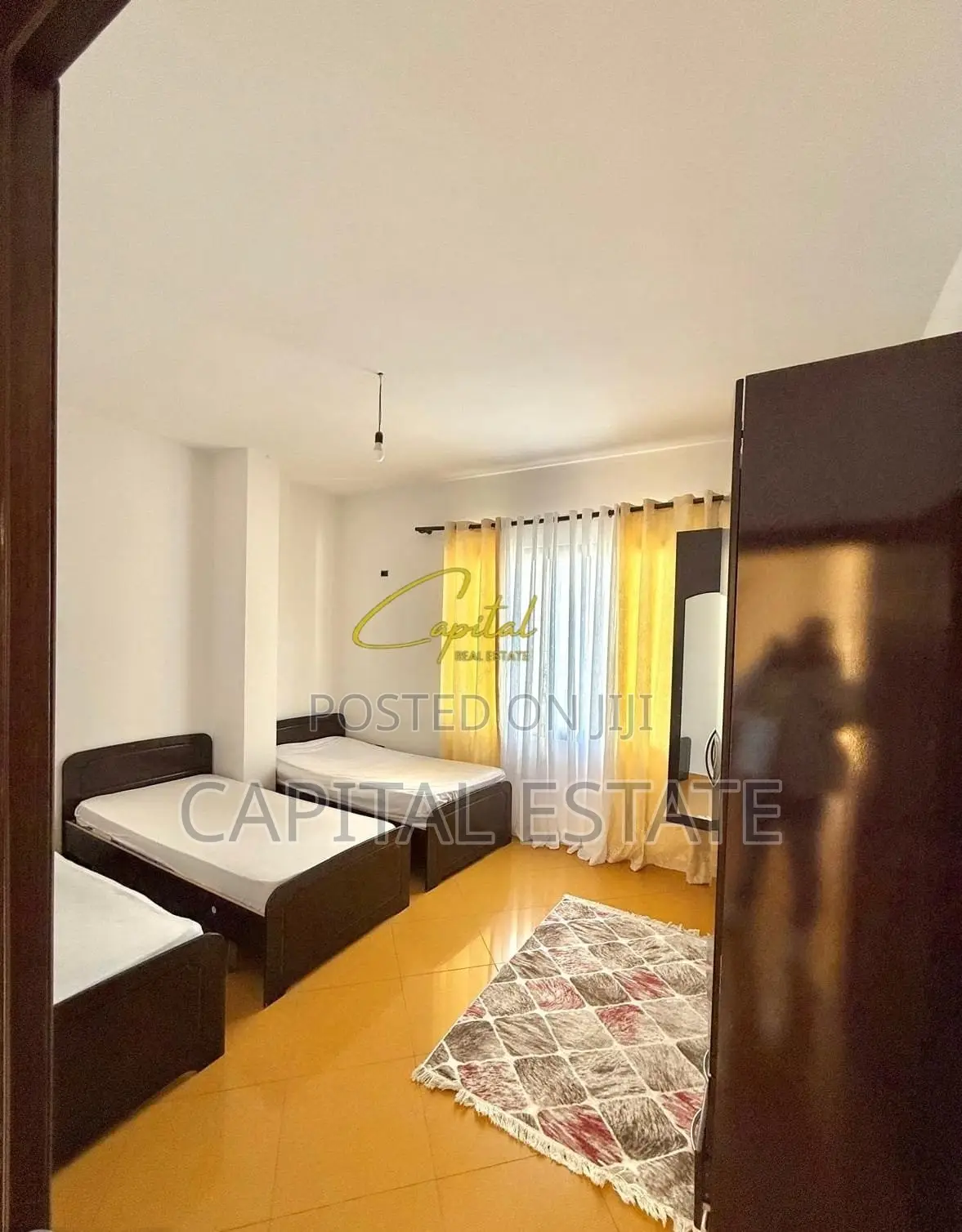 APARTAMENT ME QIRA 1+1 21 DHJETORI 450 EURO