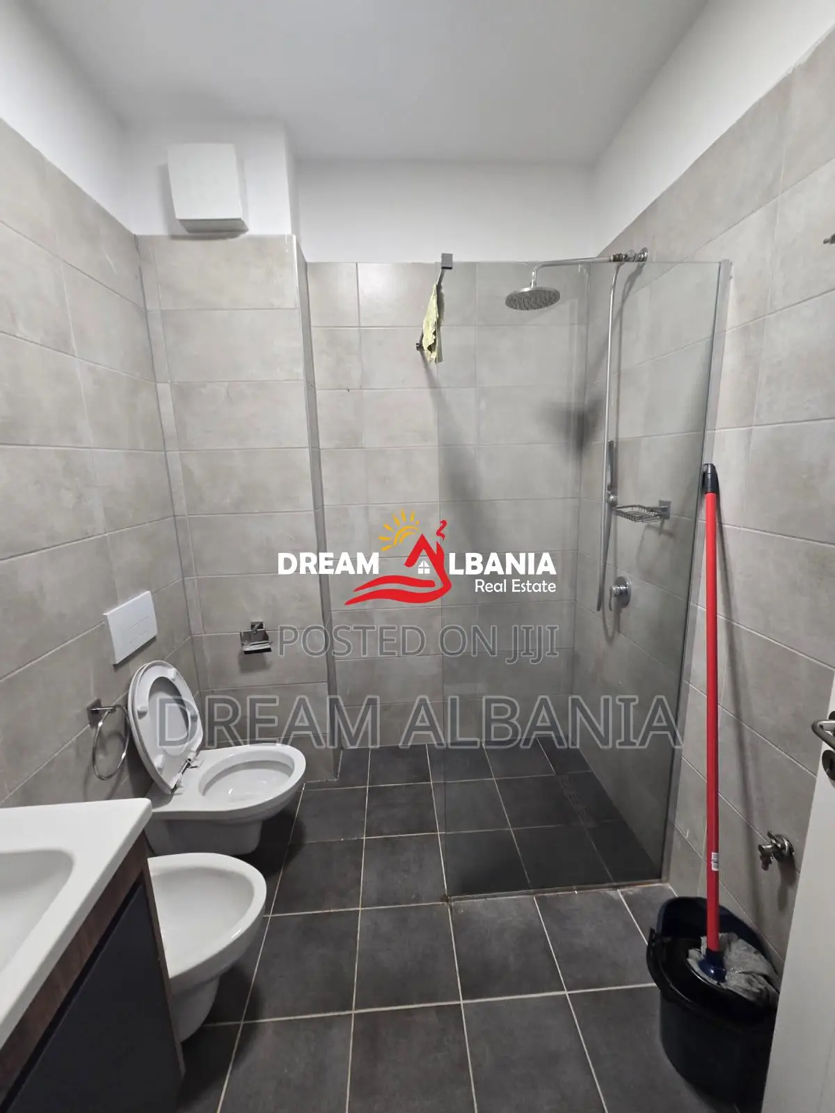 SHITET APARTAMENT 1+1 PRANE RESTORANT 2 LUANET, FRESK (ID 41111600)