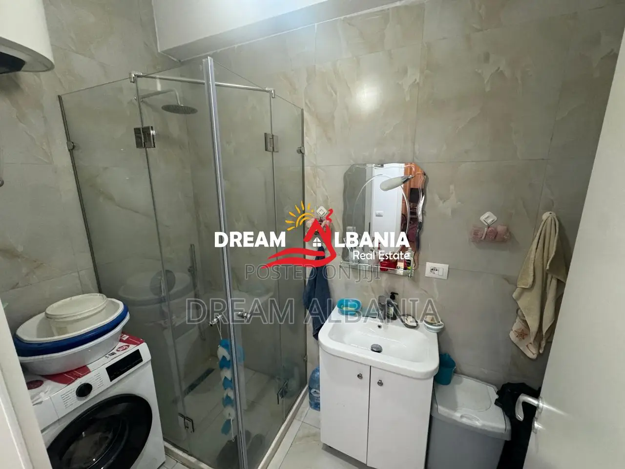 Apartament 2+1 per shitje ne kompleksin Mangalem, ne zonen e Ali Demit
