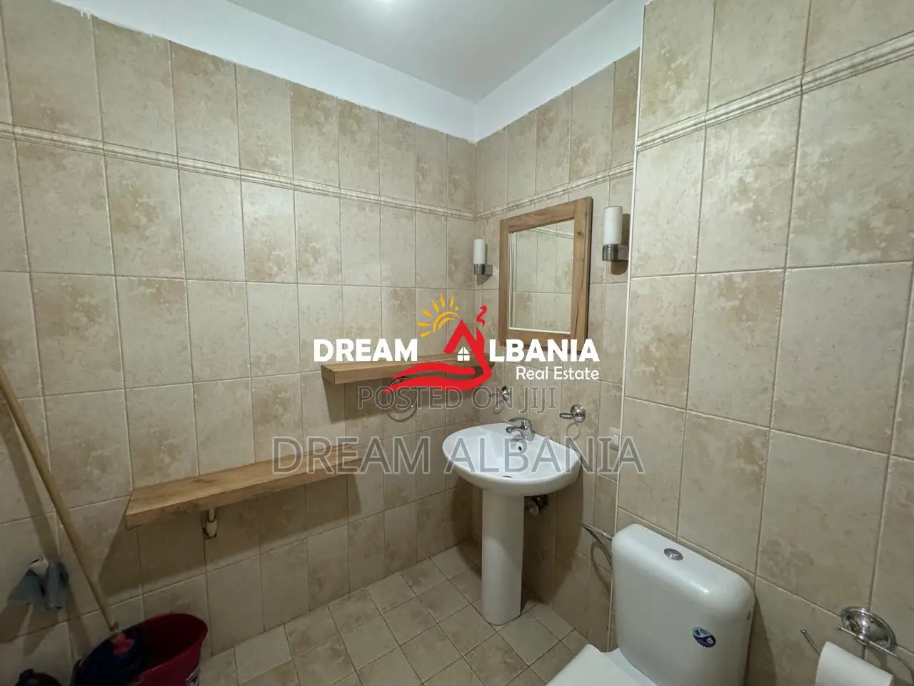 Jepet me Qera Apartament 1+1 Tek 21 Dhjetori,prane Hotel Mondial (ID 4