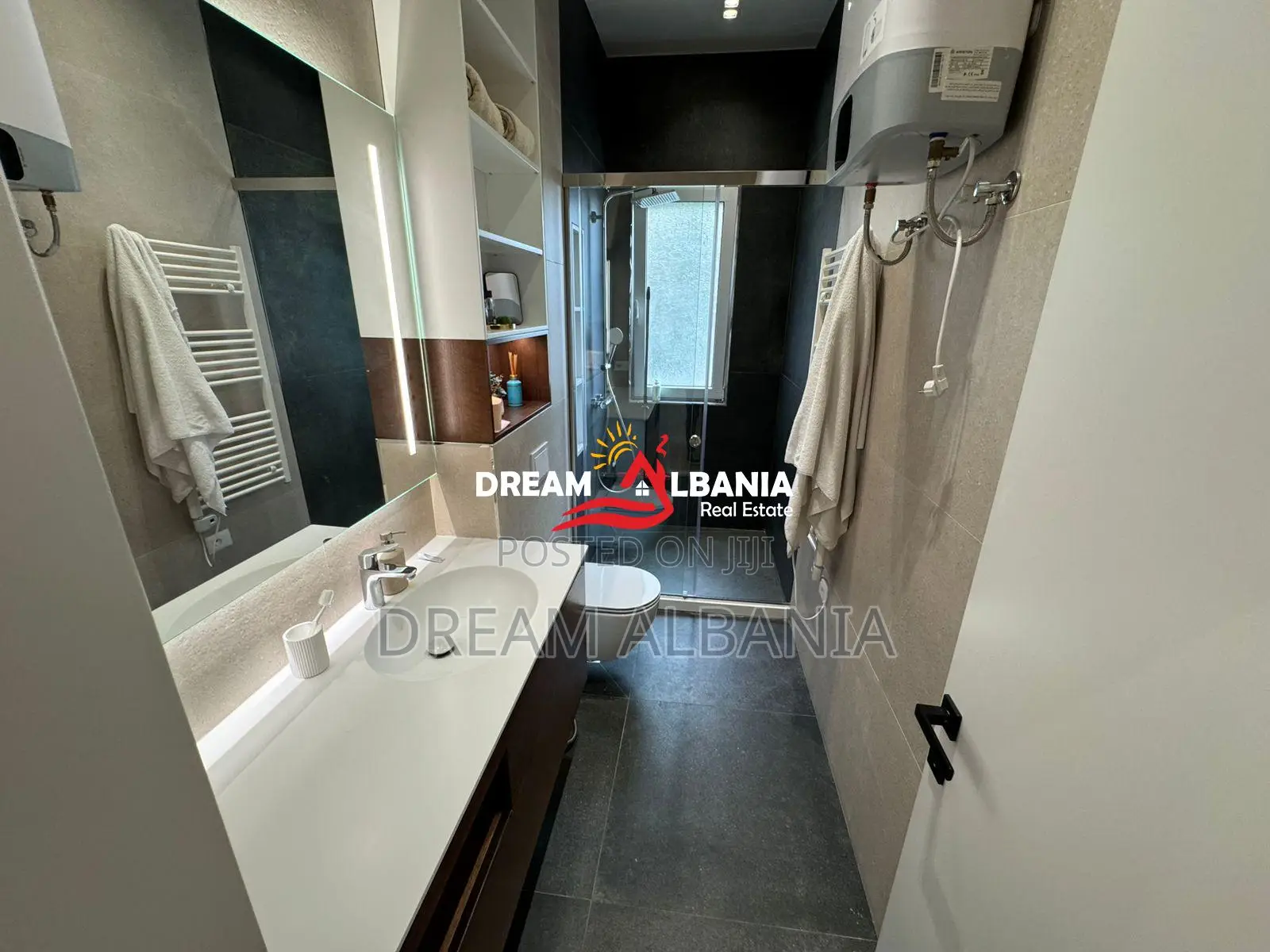 Apartament 3+1+2 per shitje, tek Liqeni Thate, prane Rr Peti (ID 41314