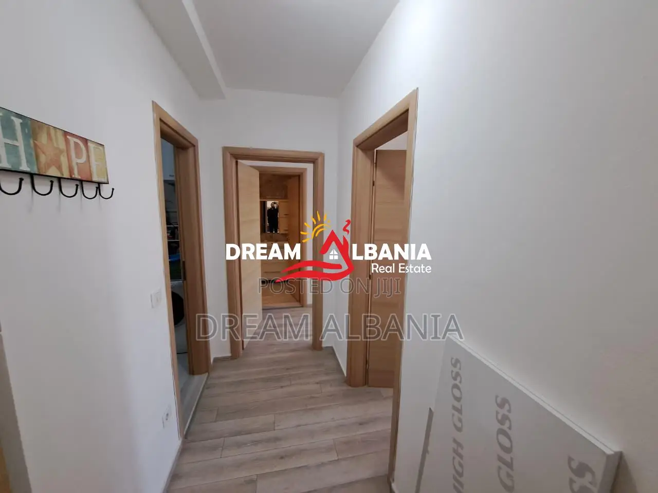 Super Apartament 2+1+2WC ne Shitje, Prane Shkolles Don Bosko (Rr. Don 