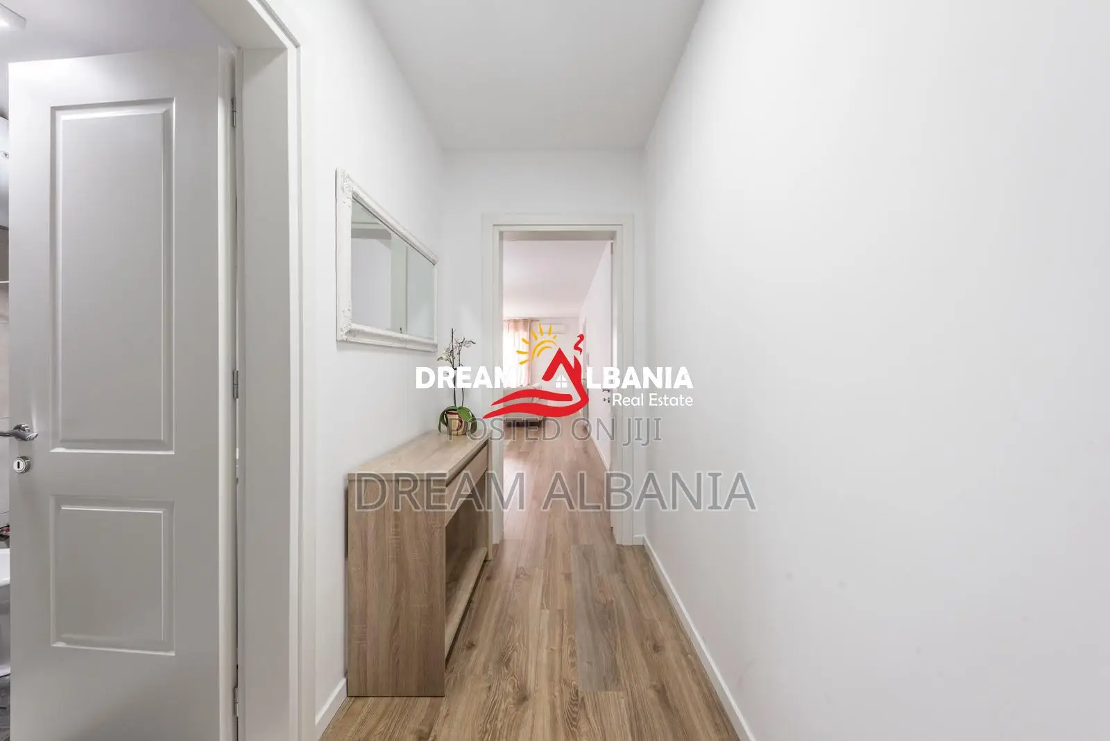 Jepet Apartament 2+1+2 me qera Tek Rruga Bogdaneve (ID 42215627)