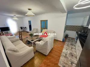 Jepet me qera apartament 2+1+2 Poste Parkimi, ne Porcelan, prane Europ