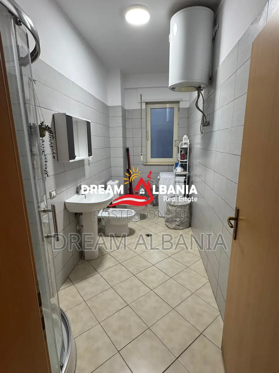 Apartament 1+1 me qera Tek Zona e Liqenit te Thate (ID 42111587).