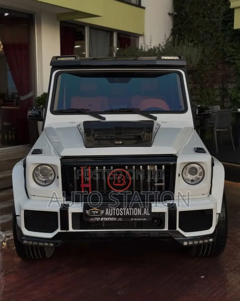 Mercedes Benz G500