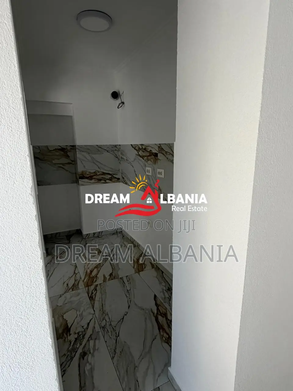 Jepet me qera ambient zyre 2+1 ne Zog te Zi, Tirane (ID 42611540) F