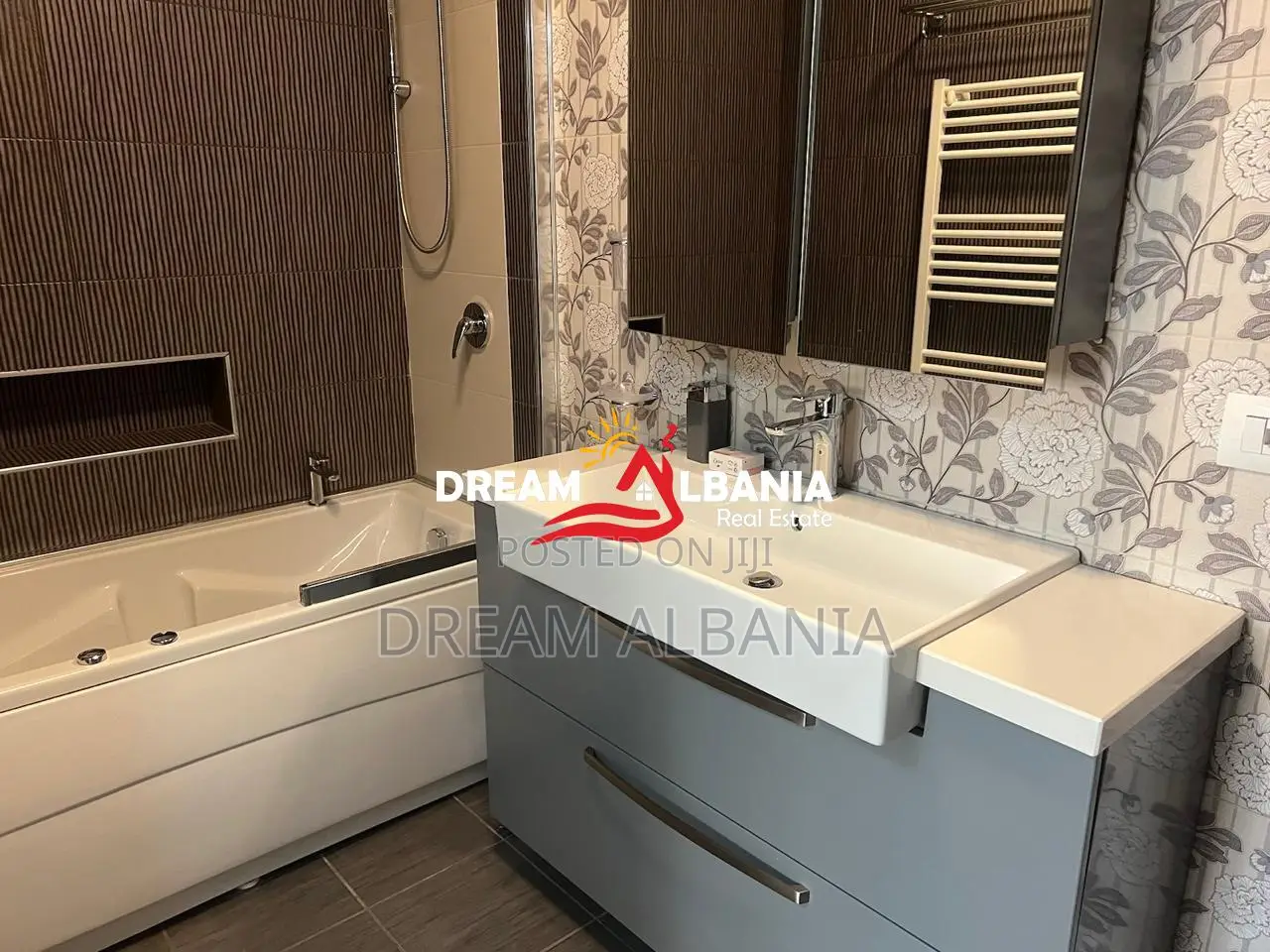Shitet super apartament 2+1+2 ne fillim te Astirit (ID 41211735)