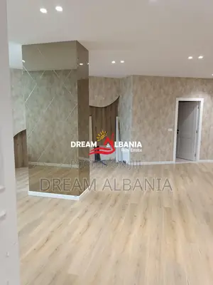 Ambient Biznesi në Astir prane pastiçeri “Nela 5” ( ID 42611419 )