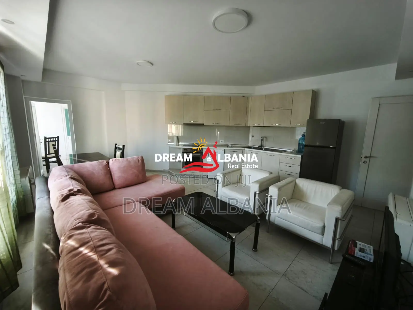 Jepet apartament 2+1 me qera prane Shkolles Vasil Shanto (ID 42215631)