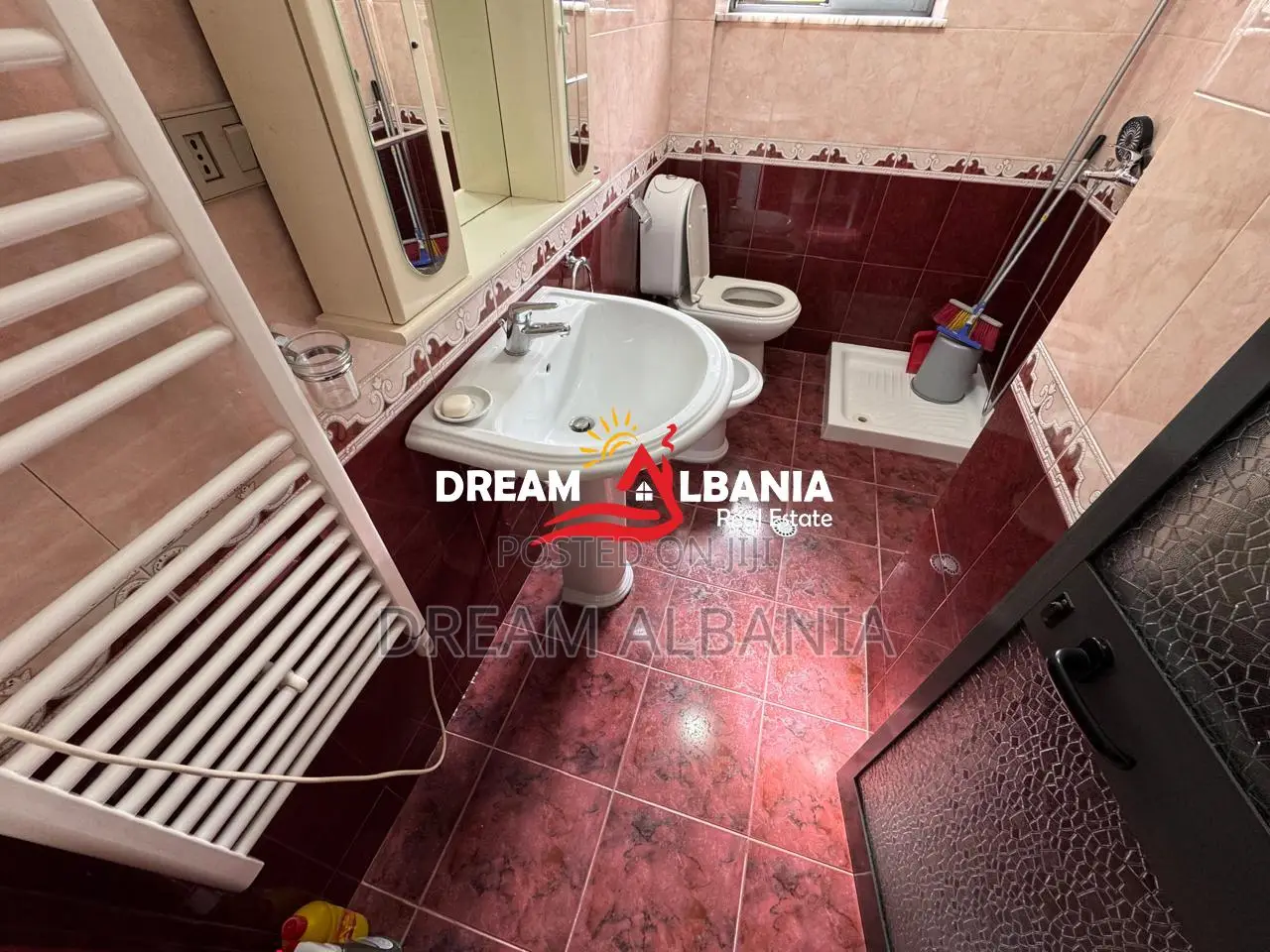 Apartament 2+1 ne Shitje tek Rruga e Elbasanit prane Shkolles se Balet