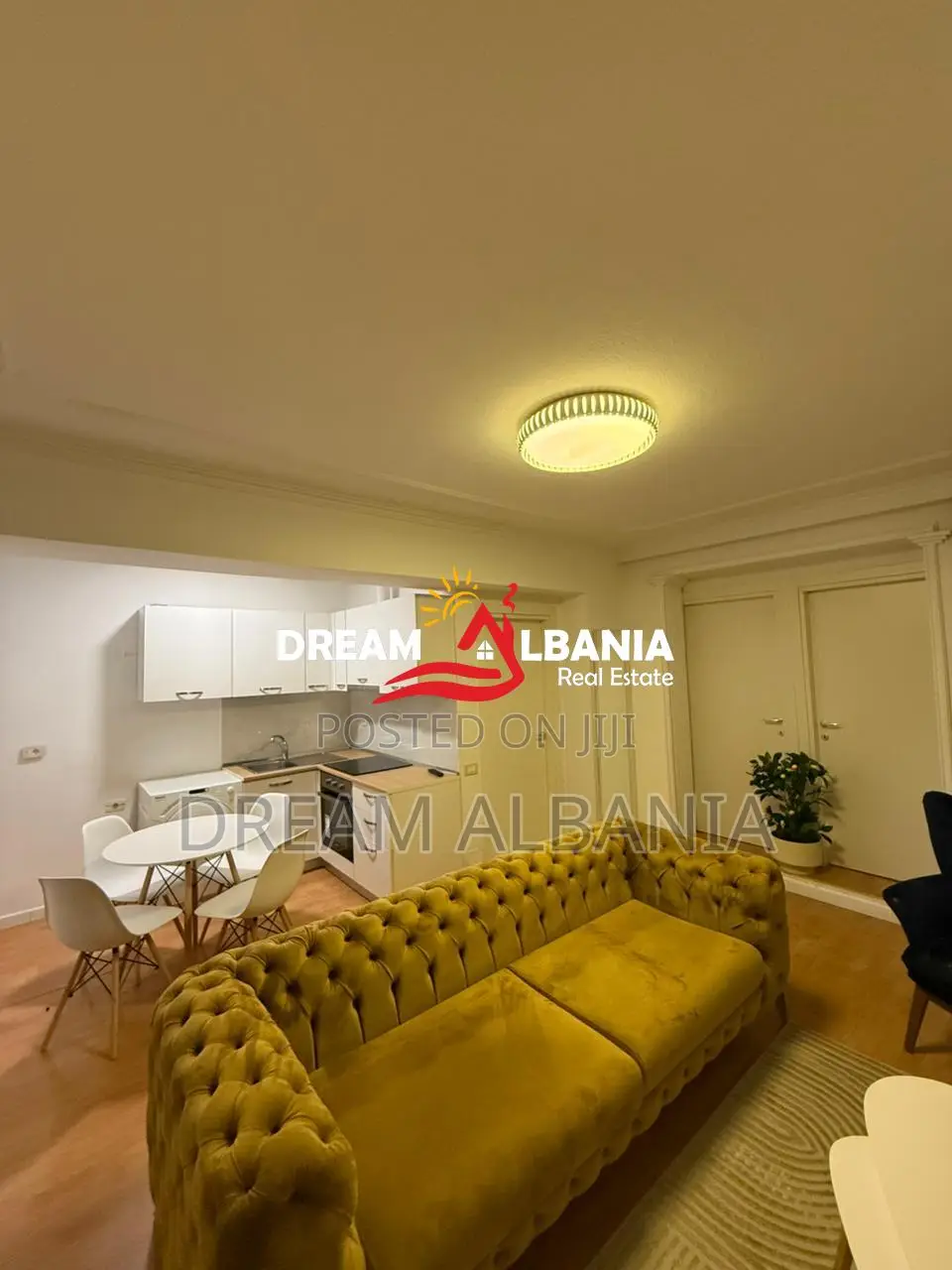 Jepet me qera apartament 2+1 ne zonen e Bllokut, Tirane (ID 42215594)