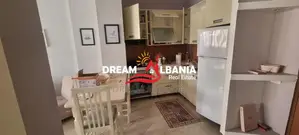 Jepet Apartament 1+1 me qera Tek Medreseja, rruga Riza Cerova (ID 4211