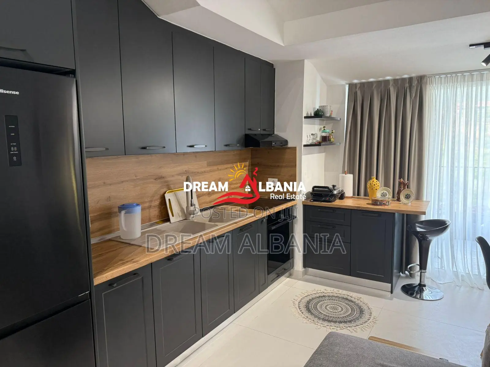 Shitet Apartament 1+1 Tek Restorant 2 Luanet ne Fresk (41111602)