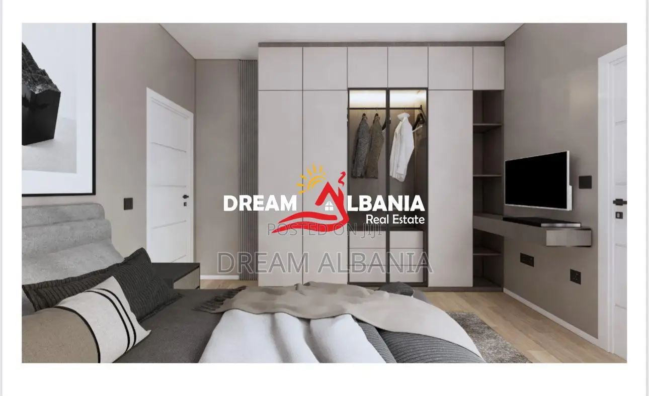 Apartament 3+1+2 me Ballkon+Post Parkimi ne shitje Ne Paskuqan,Tirane 