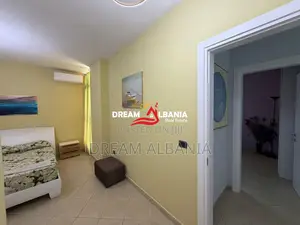 Jepet me qera apartament 2+1+2 me Post parkimi tek 9 -kateshet, Tirane