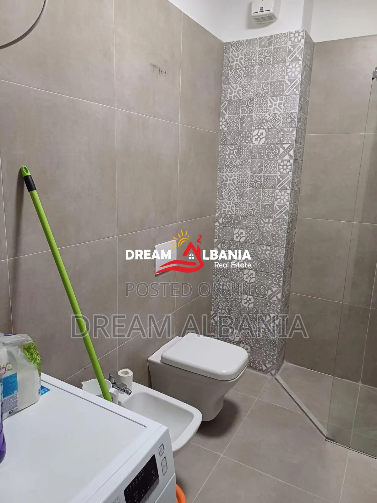 Apartament me qera 1+1 tek Bulevardi i Ri, Tirane (ID 42111456)