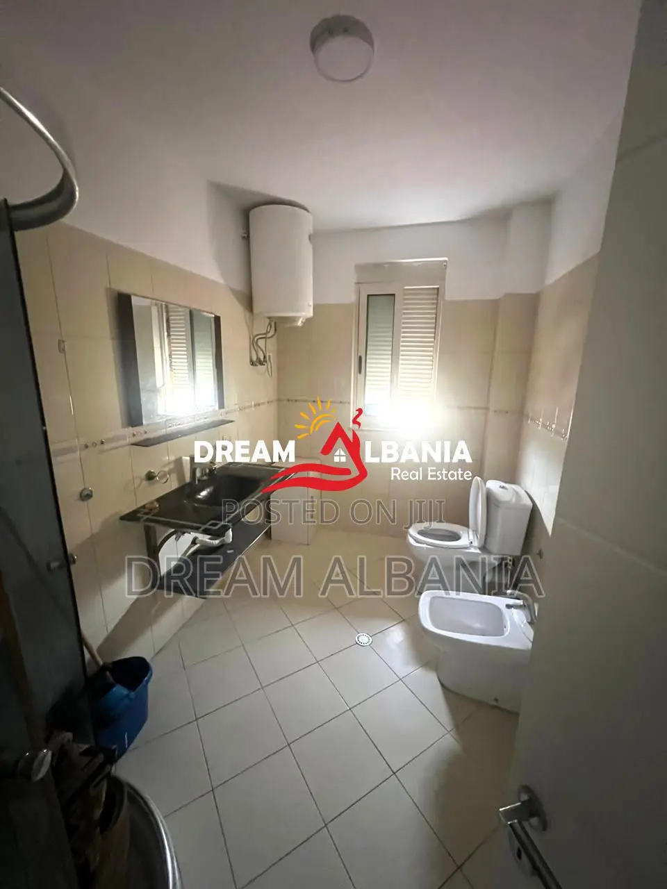 Apartament 3+1+2 ne shitje te Liqeni i thate prane Kopshtit Zoologjik 