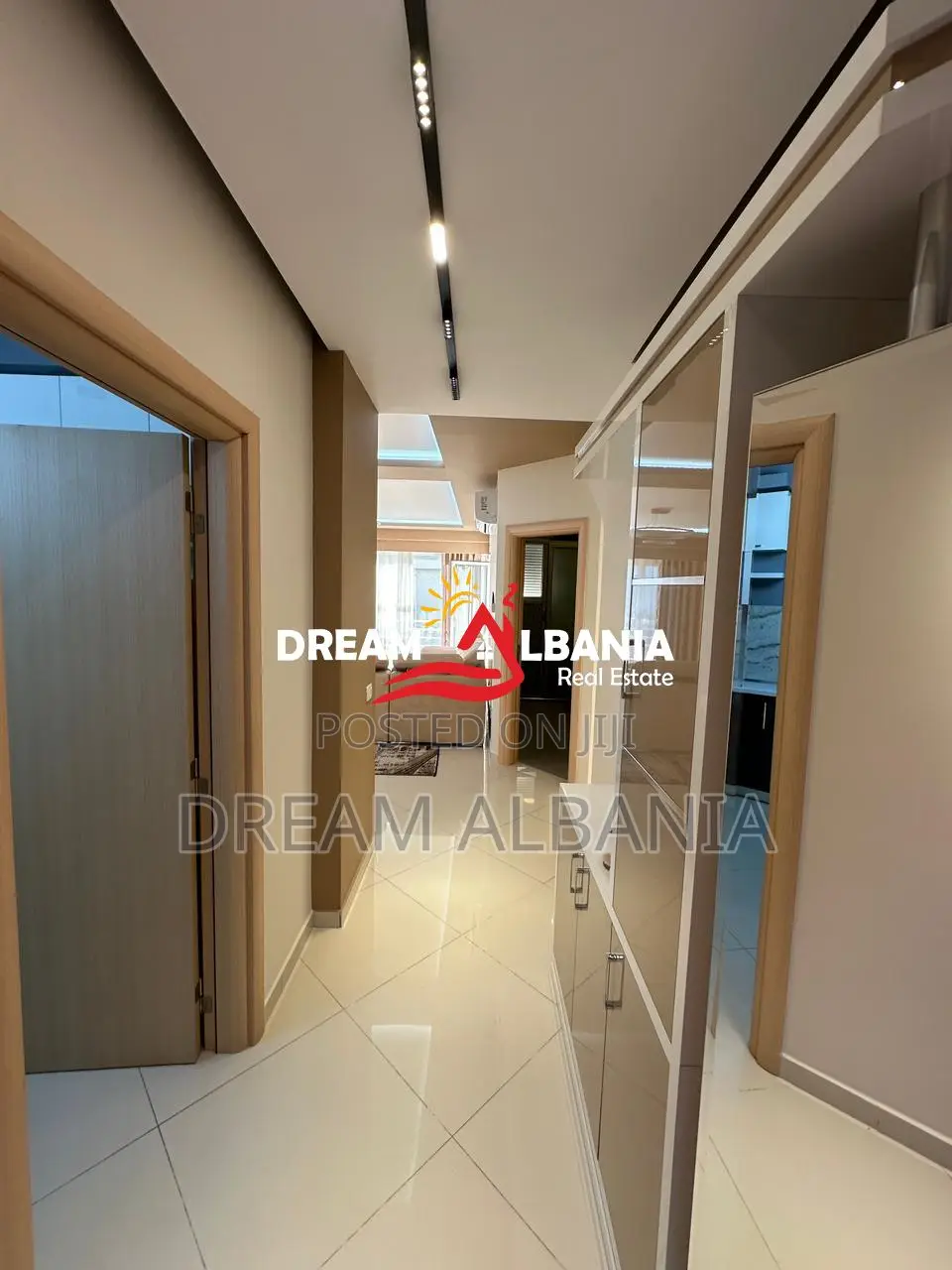 Dupleks 3+1+3 me qera midis 2 Residencave Kodra e Diellit (ID 4231353)