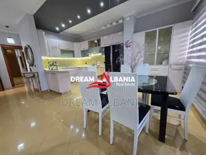 Jepet kat vile me qera ne Rrugen e Elbasanit , Tirane ( ID 4251434 ) .