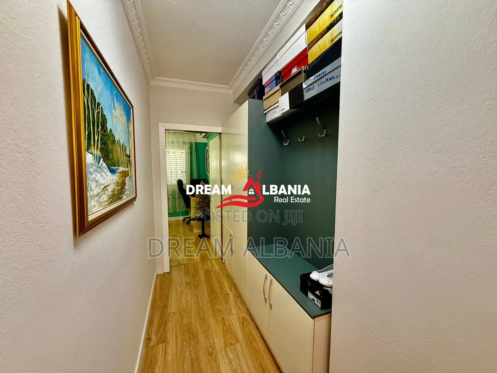 Jepet Apartament/ZYRE 2+1+2 me qera Komuna Paris, afer Pasticeri Nefel
