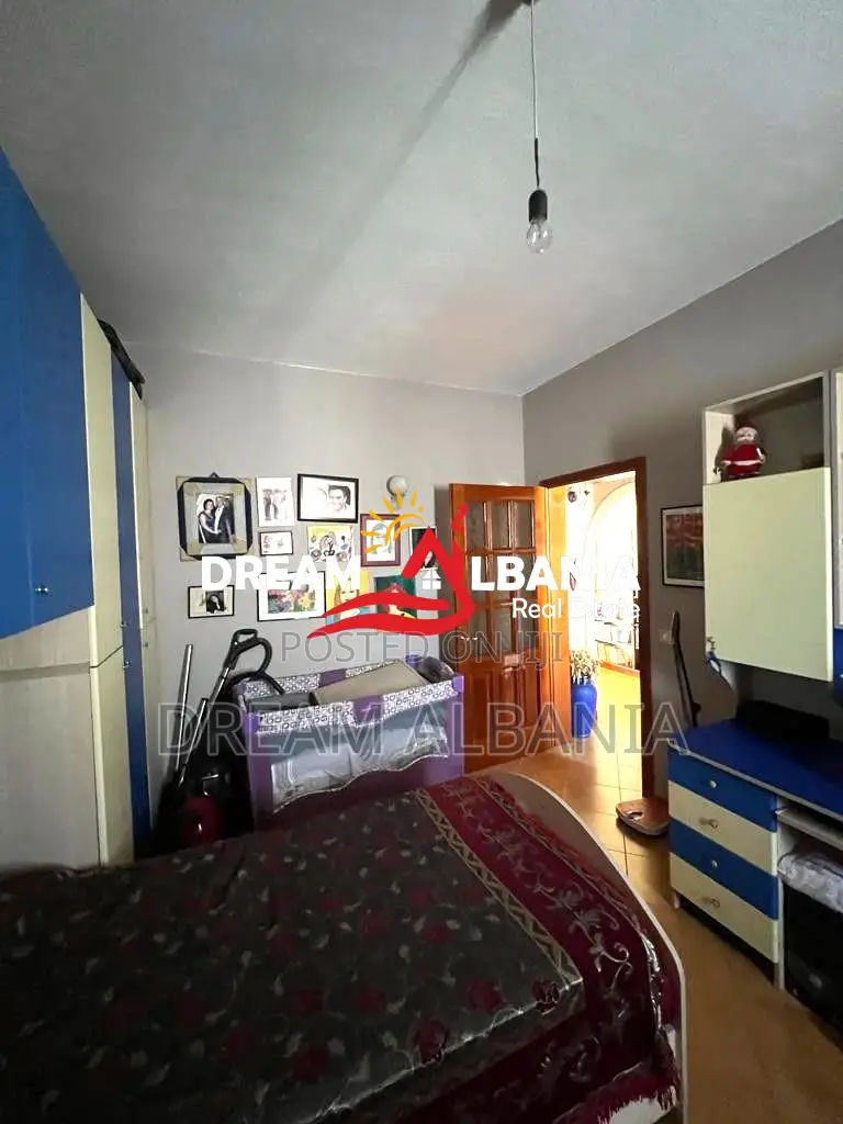 Shitet Apartament 2+1+Verande ne Laprake prane Kupoles, Tirane ID (412