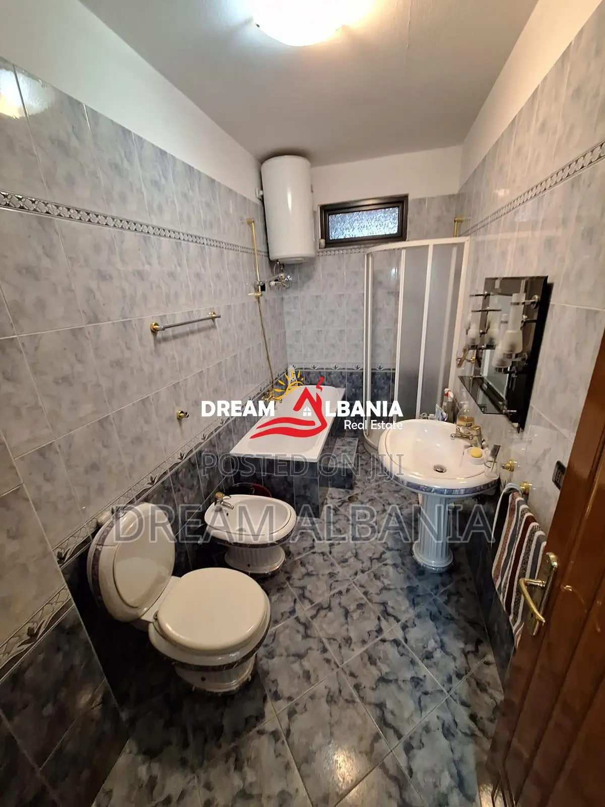 Apartament 3+1+2 me qera ne Myslym Shyr, Tirane (ID 4231503)